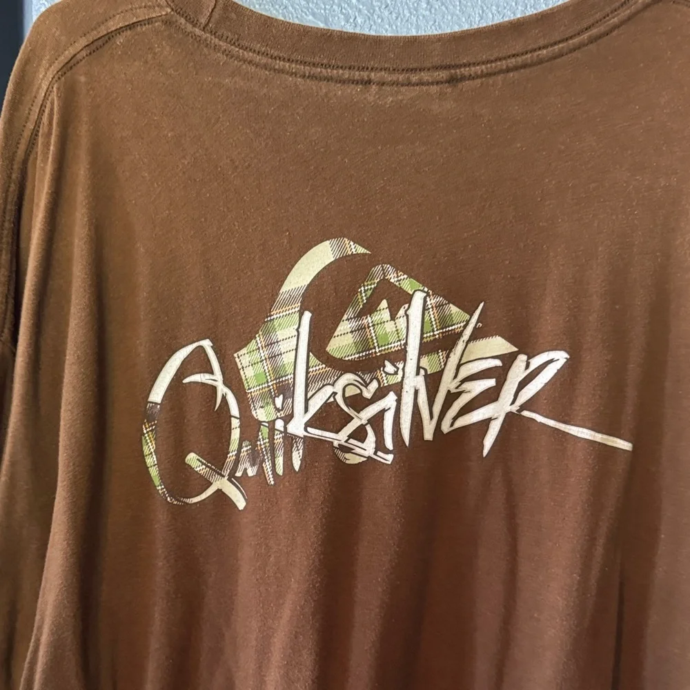 Quiksilver Men's Chocolate Brown Graphic Tee - Picture 4 of 4